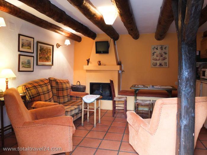 Casas De Zapatierno Guest House Espierba Room photo