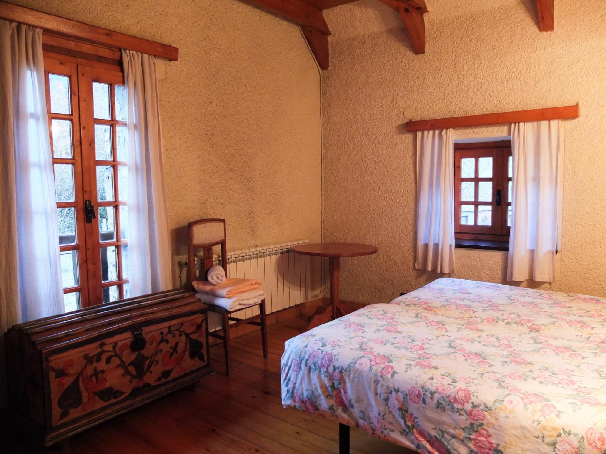 Casas De Zapatierno Guest House Espierba Room photo