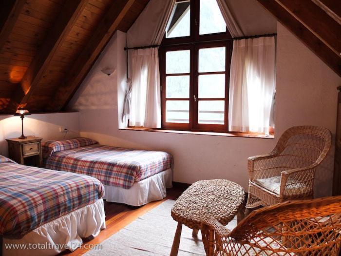 Casas De Zapatierno Guest House Espierba Room photo